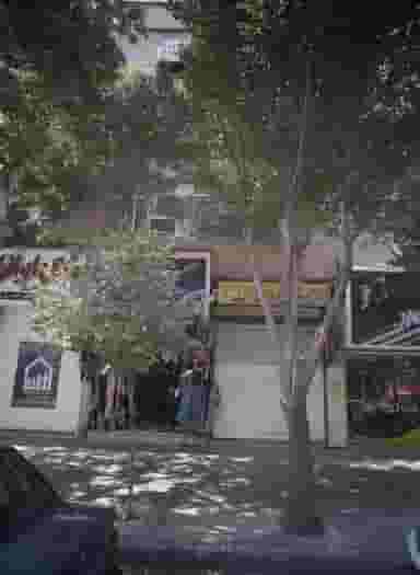 پارچه سرای دهقان نژاد در دولت آباد