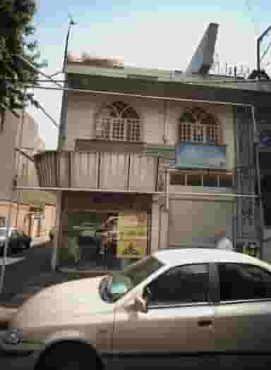 کتاب فروشی 15 خرداد در شمشیری