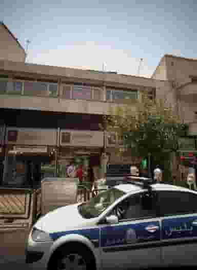 کتاب فروشی مرادیان در انقلاب