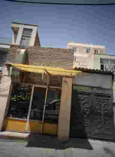 مواد غذایی ترش و شیرین در مسعودیه