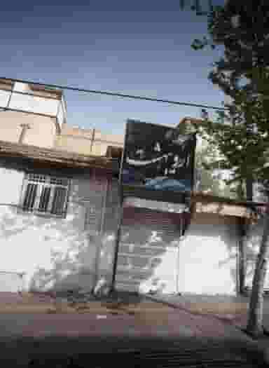 کیف و کفش اردیبهشت در خاک سفید