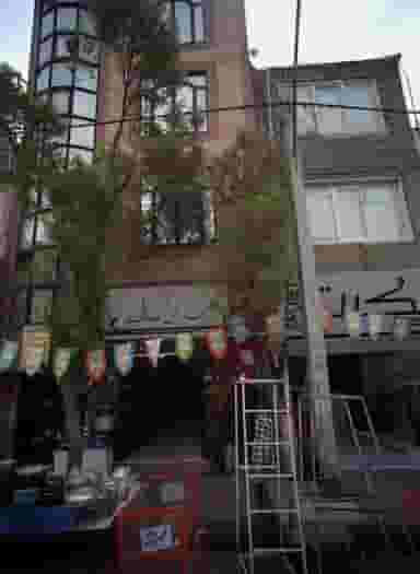 کیف و کفش مهتاب در شمیران نو