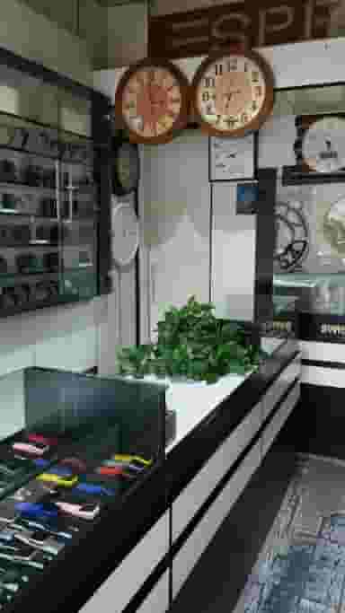 ساعت آرین در تهرانپارس غربی