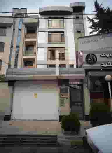سالن زیبایی موباما در دریا