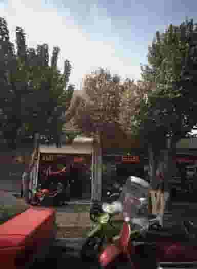 فروشگاه موتور سیکلت بهرام در قیام