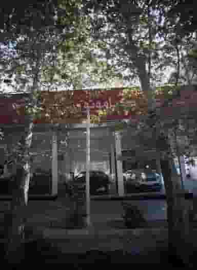 نمایشگاه خودرو کیا موتورز در امانیه