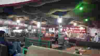 سفره خانه سنتی نارون در سیزده آبان