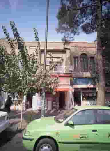 فروشگاه خشکبار عباسی در سنگلج