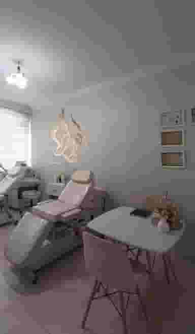 کلینیک پوست و مو آرشیدا در شهرک آزمایش