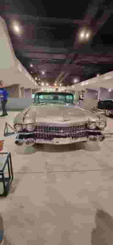 موزه خودروهای تاریخی ایران در شهرک استقلال