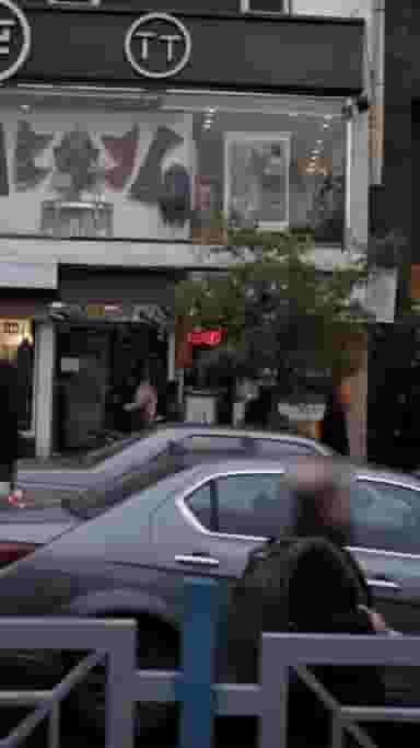 بستنی فروشی زیتون در خاقانی