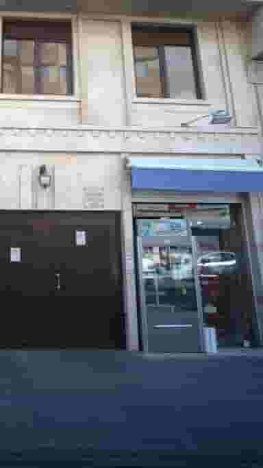 آبمیوه فروشی در دهقان