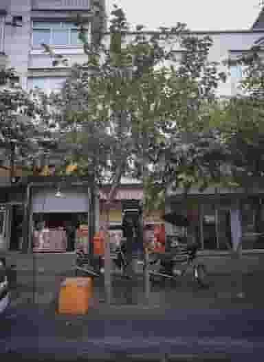 آبمیوه فروشی در شیخ هادی