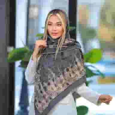 فروشگاه شال و روسری ستایش در دهقان