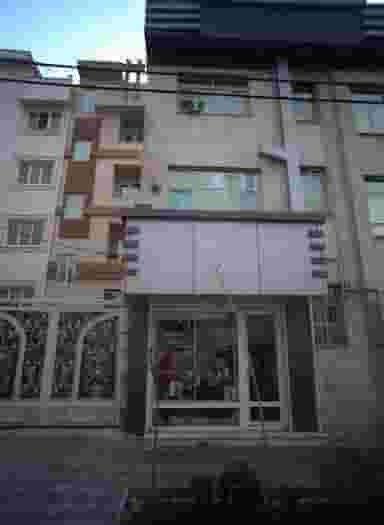 فروشگاه پوشاک در شورا