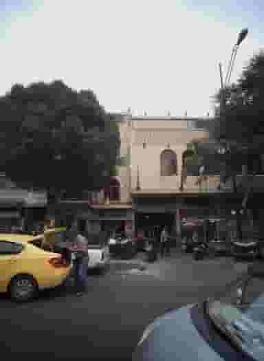 فروشگاه پوشاک خادمی در بازار