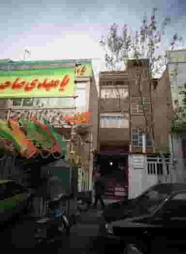 فروشگاه پوشاک در شمیران نو