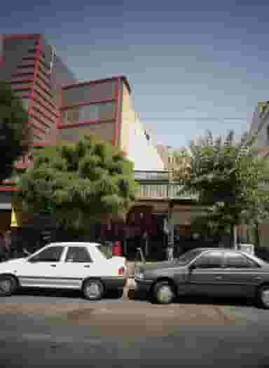 فروشگاه پوشاک در امامزاده حسن