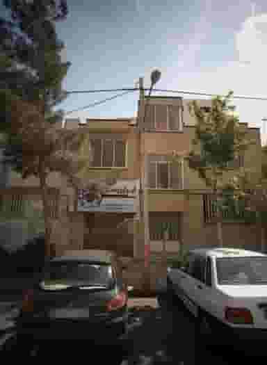 ارایشگاه مردانه ایران زمین در محله فلسطین مشهد 