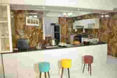 خانه مسافر کیمیا در محله گلزار اصفهان 