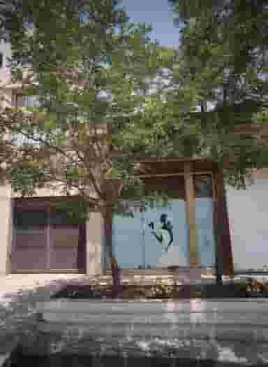 زیبایی مانک در محله دانشجو مشهد 