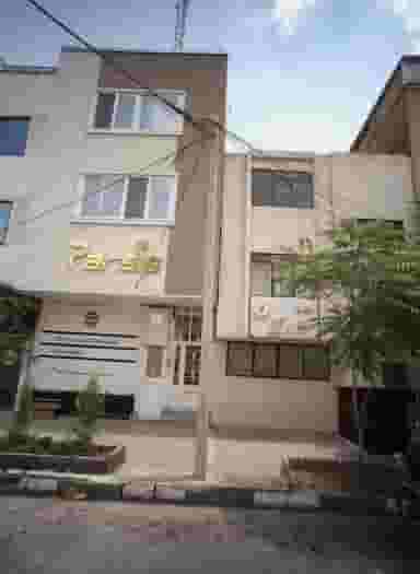 زیبایی فرزانه آیتی در محله هنرستان مشهد 