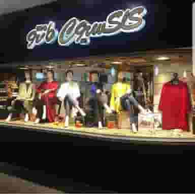 کلکسیون مانتو در محله شیخ صدوق اصفهان 