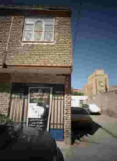 کلبه زیبایی ماه ثنا در محله شهید قربانی مشهد 