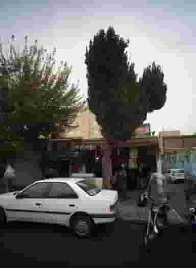 فروشگاه پوشاک آقایان در قلمستان