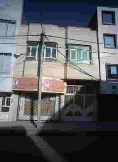 آرایشگاه مردانه موچین فرهاد در محله مشهدقلی مشهد 