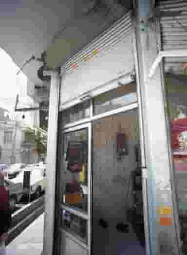 فروشگاه پوشاک در شمشیری