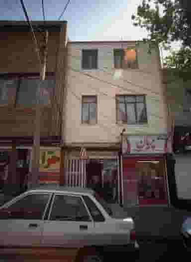 فروشگاه پوشاک در تهرانپارس شرقی