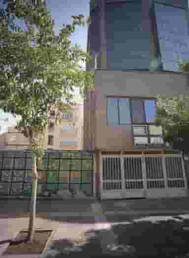 دفتر وکالت سپیده صادق زاده در فرهنگ مشهد