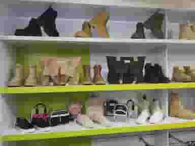 تی تن گالری در باغ زرشک اصفهان