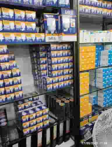 برق دانا نقیان بوروکس (بروکس) تعویض لامپ در دستگرده اصفهان