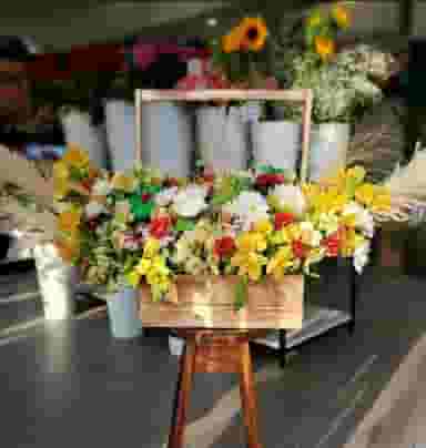 گل فروشی گلدیس در جلفا اصفهان