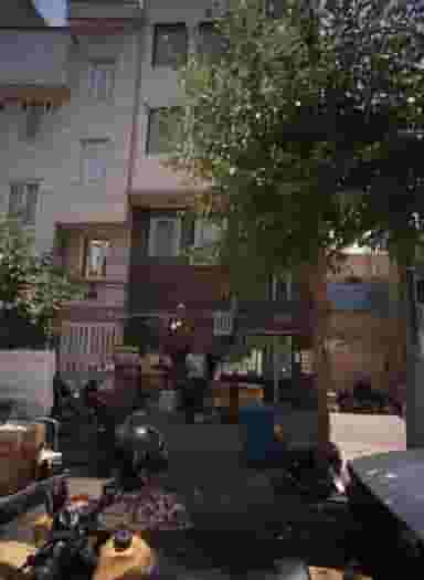 میوه فروشی در جابری