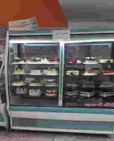 قنادی طباطبایی در هفده شهریور مشهد