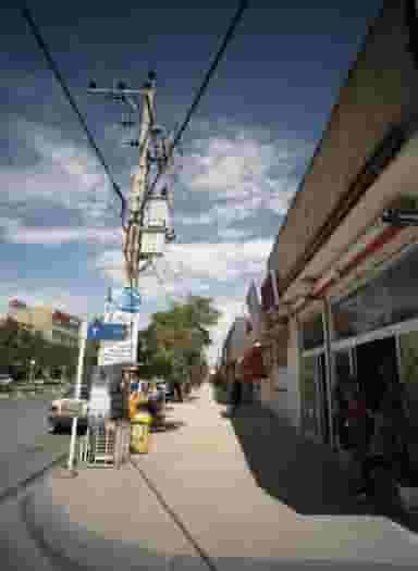 شیرینی سرای یاس در سرافرازان مشهد