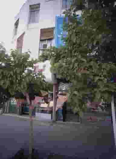 شیرینی و بستنی فروشی در آیت الله عبادی مشهد