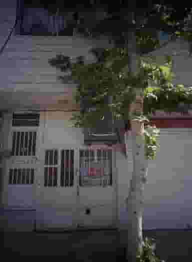 بستنی فروشی در شریف مشهد