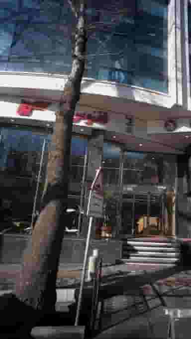 مرکز خرید ققنوس در الهیه تهران