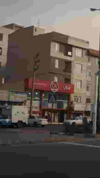مرکز خرید کوروش در تهرانسر غربی تهران