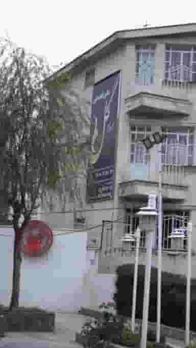 سالن تخصصی گل در فاز سه مهرشهر کرج