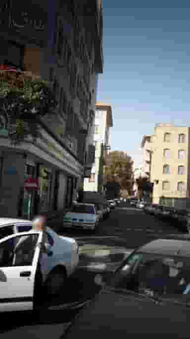 دکتر جلیل میر حسینی نیا در تولید دارو تهران