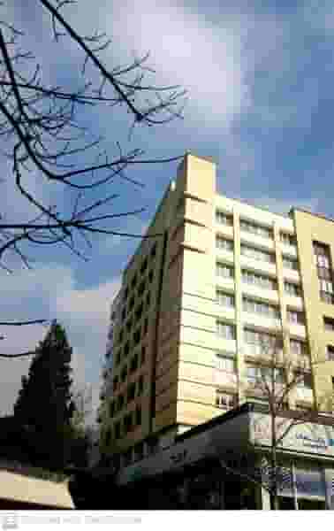 مطب دکتر علی اخلاصی متخصص پوست و مو در ولنجک تهران