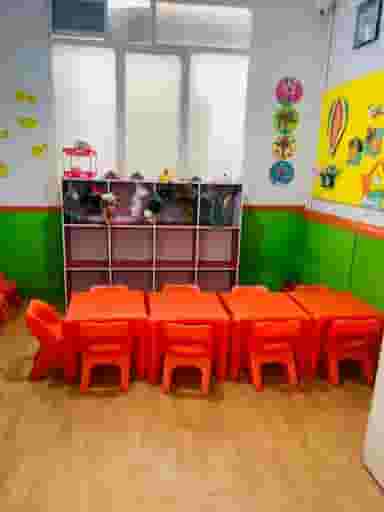 مهد و پیش دبستانی کودکانه در تالار اصفهان