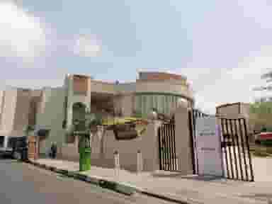 مجموعه ورزشی خادم در فردوس 