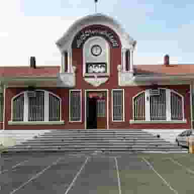 دبیرستان ماندگار شهید دکتر بهشتی در خمیران زاهدان رشت