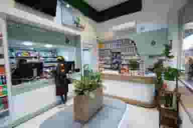 داروخانه دکتر جیران حسن زاده در رشتیان رشت